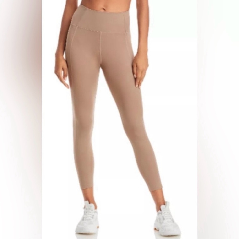 Girlfriend Collective | High Waist Beige/Nude Side Pocket Leggings